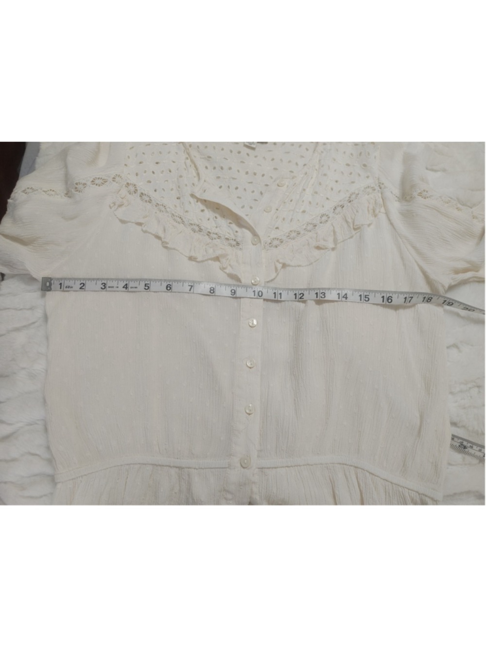 Women's American Eagle Off-White Eyelet Ruffle Gauzy Boho Peasant Blouse L - Picture 10 of 12